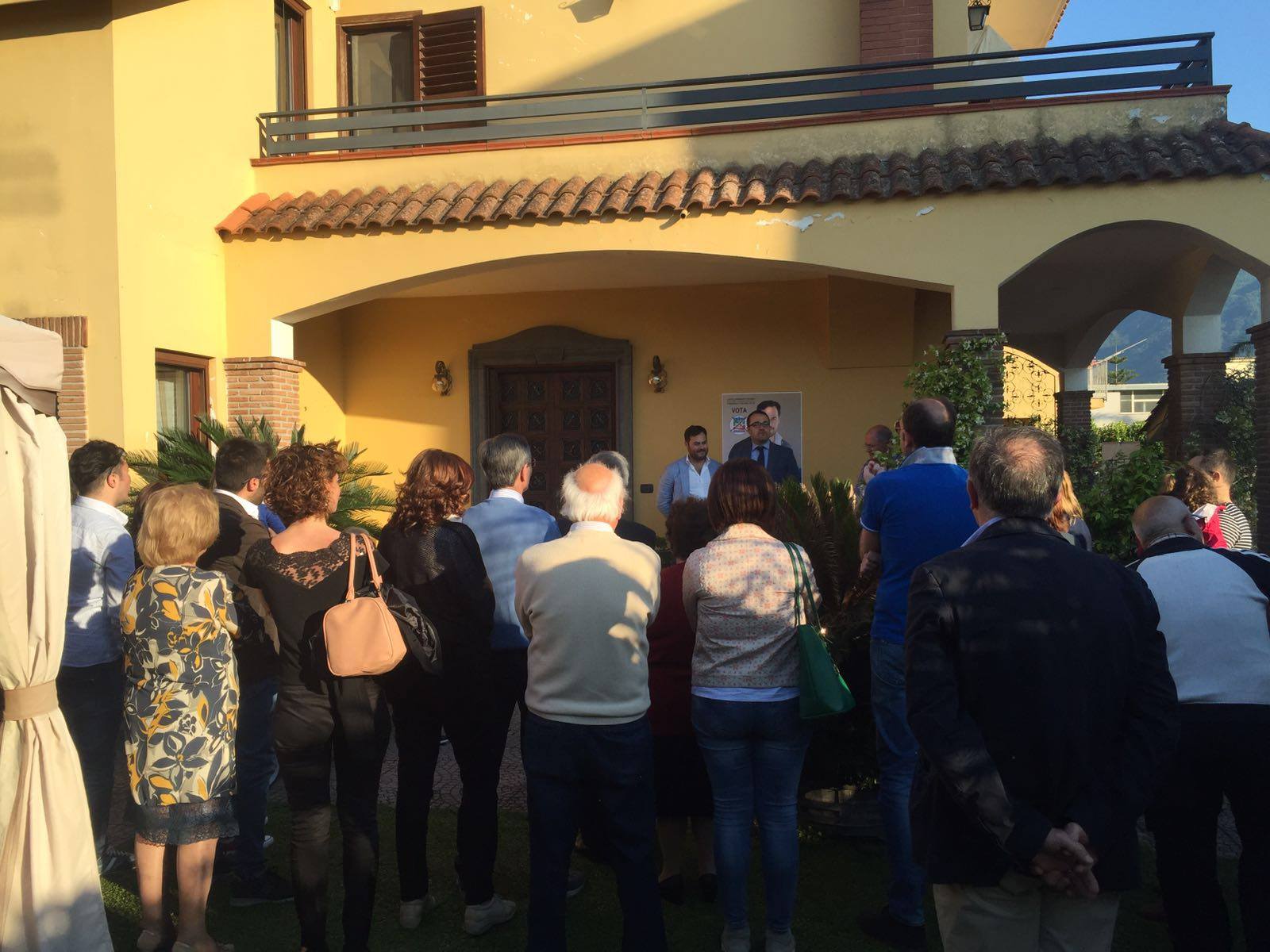 alla sede cgil di castellammare