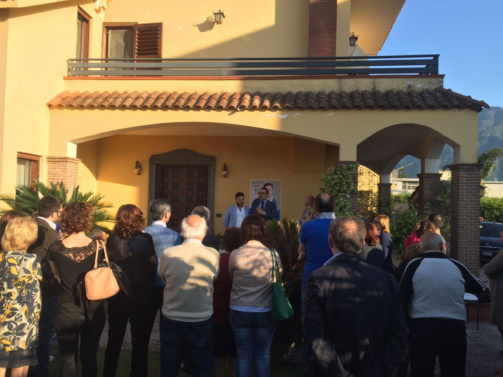 alla sede cgil di castellammare