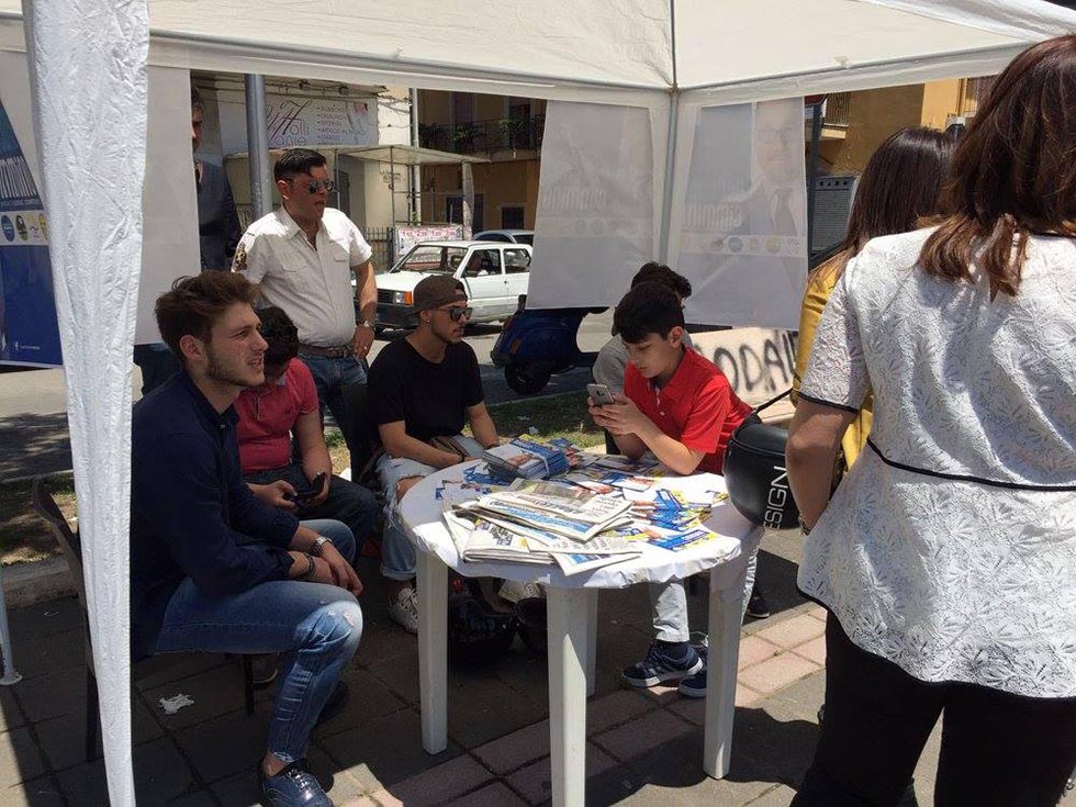 qualche scatto dai gazebo villa Gaetano Cimmino candidato sindaco